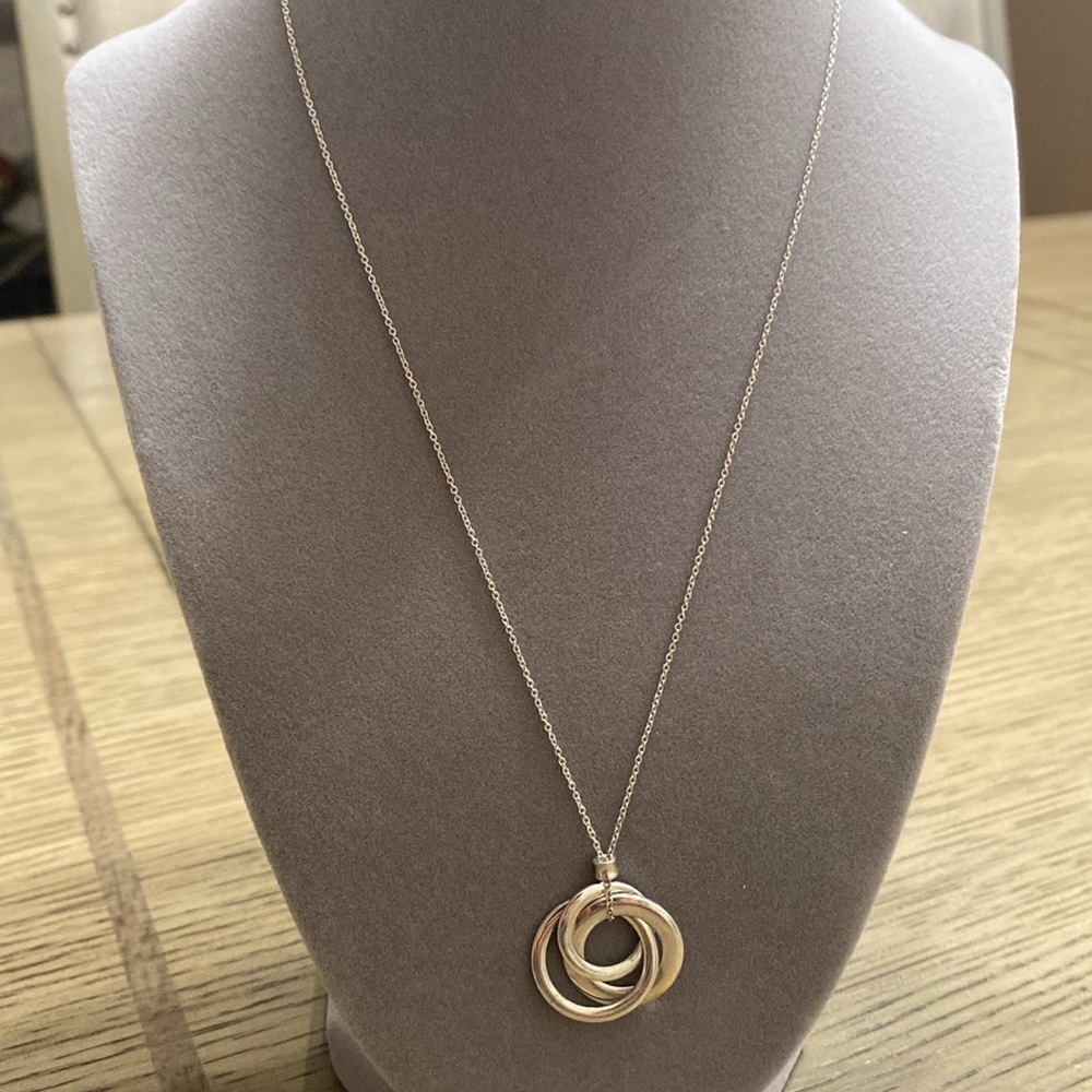 Tiffany Interlocking Circles Necklace - Picture 2 of 4